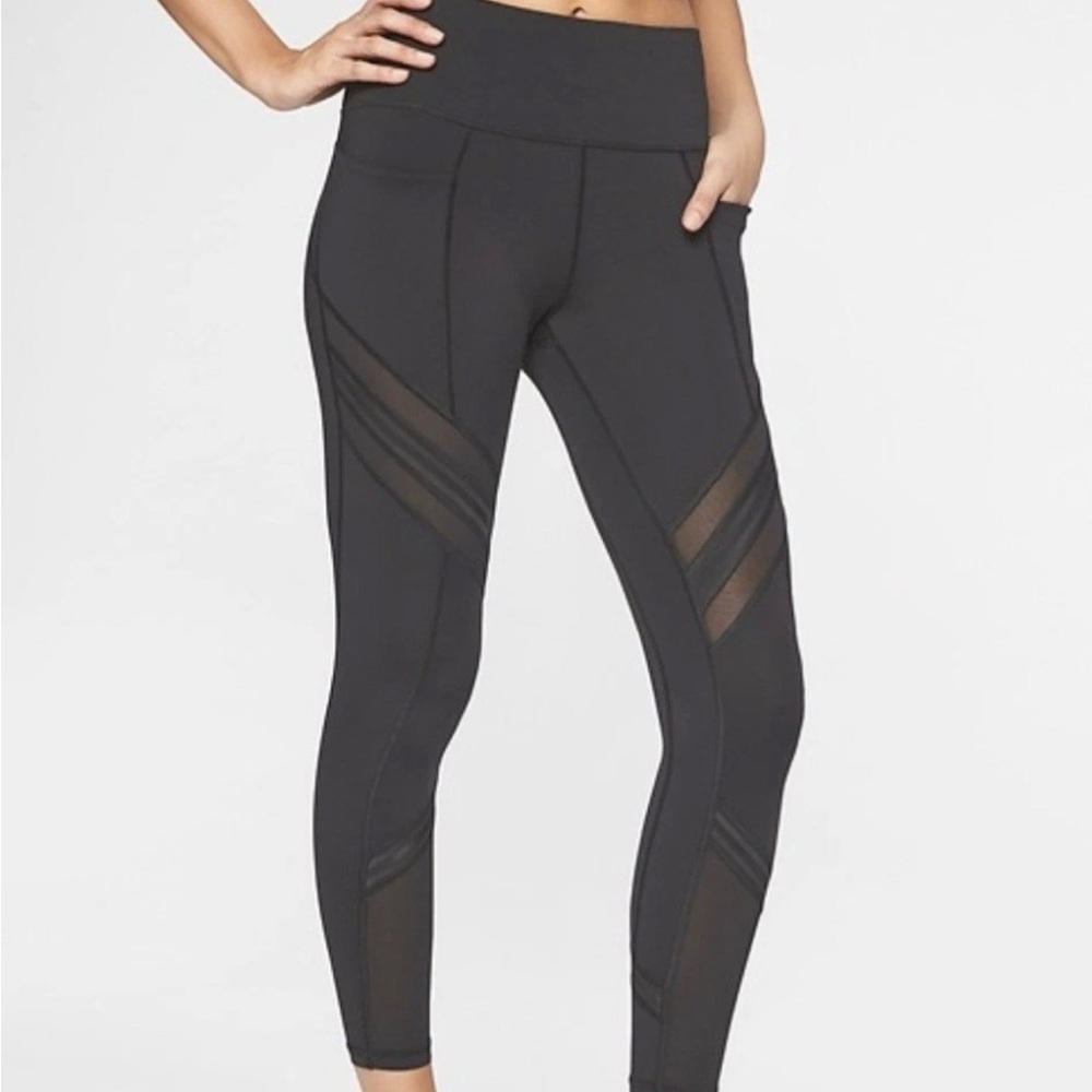 Athleta Women's Small Up For Anything Mesh 7/8  Yoga Pants Running gym Black